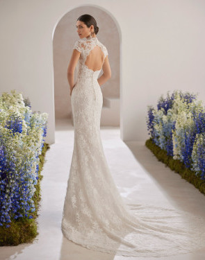 backless lace wedding dress